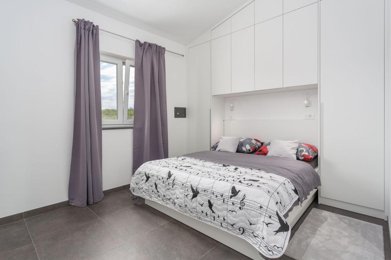 Gallery Apartment In Skrbcici Екстер'єр фото